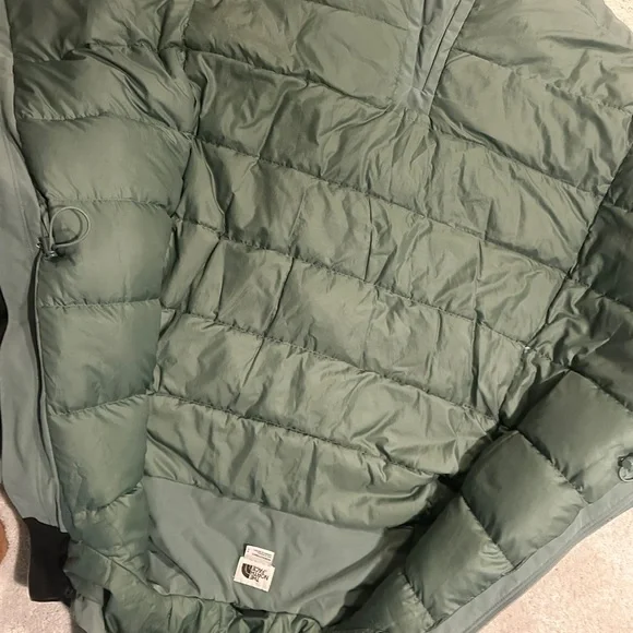 Women's Green North Face Parka Small - Picture 3 of 6